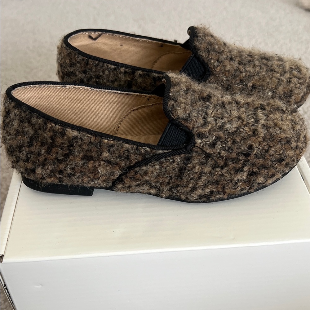 Banana Republic boucle loafer